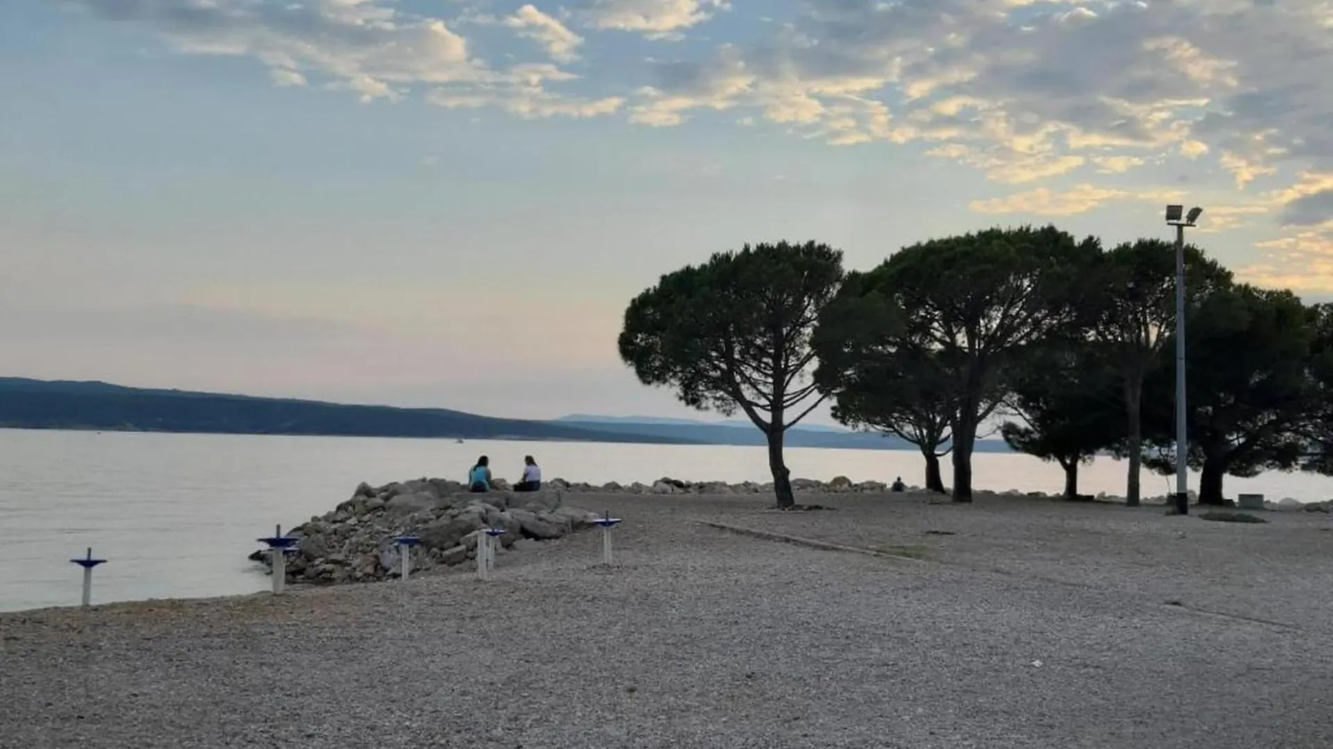 Nice Holiday House With Covered Terrace And Garden Crikvenica Nyaraló